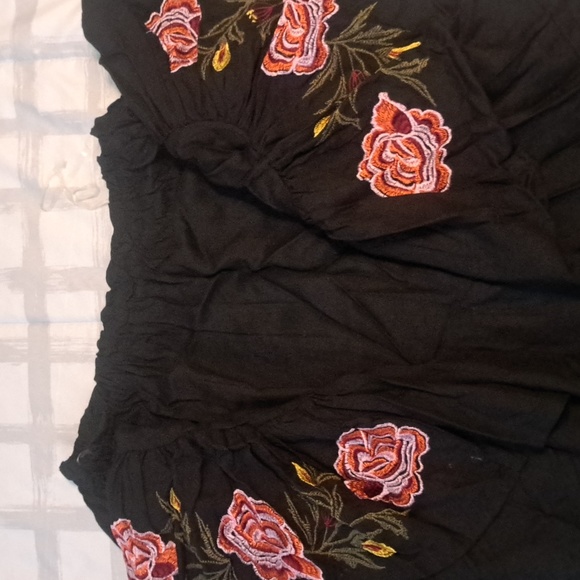 Dress - Picture 4 of 10